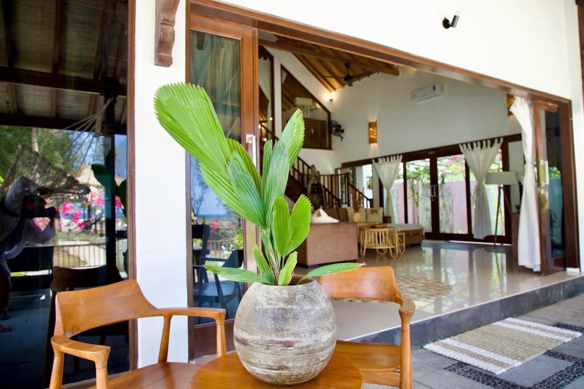 Villa Sunset Beach Quần đảo Gili Ngoại thất bức ảnh